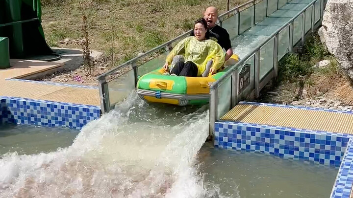 หน้าร้อนมาแล้ว รีบออกไปเที่ยวกับพี่น้องกันเถอะ!