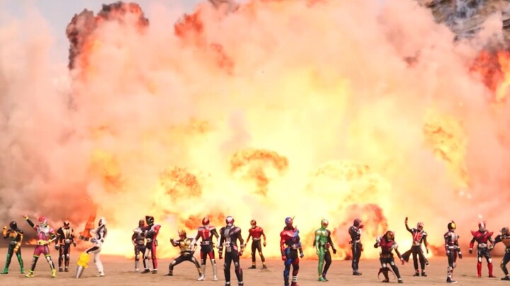 Enjoy the knight kick belonging to the Heisei Knights!