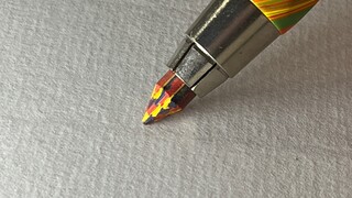 ปากกาเมจิกสีรุ้งราคา 60 หยวนเขียนได้กี่สีในหนึ่งจังหวะ