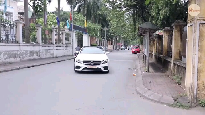 Con Hiệu Trưởng Chơi Xấu Bạn Học Bị Con Sếp Tổng Trừng Trị Thẳng Tay