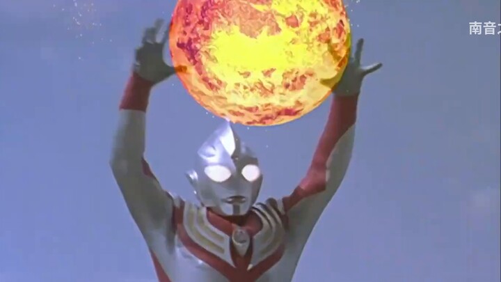 Tiga vs. Dyna, it's not me, Dyna, who's wrong! It's Tsuruno Tsuyoshi!