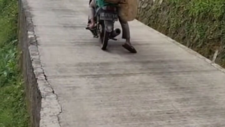 Motornya udah tua pal