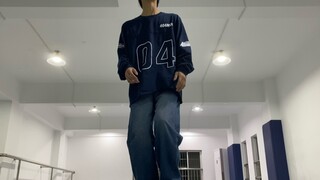 Aku sudah menari dengan gaya yang sama akhir-akhir ini, tapi aku tidak bisa keluar darinya begitu ak