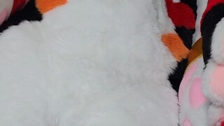 I didn't buy any fur! This is just a pillow!