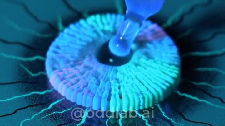 Water drops form crystals