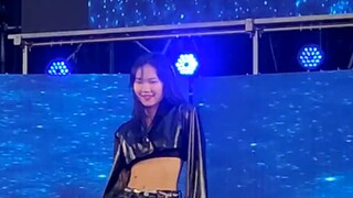 Nhảy cover của sinh viên năm nhất Mmmh Giải ba cá nhân cuộc thi nhảy cover Kpop ở Côn Minh sẽ được c