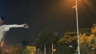 Saya pusing, bagaimana seorang penari hip-hop bisa menari seperti ini?