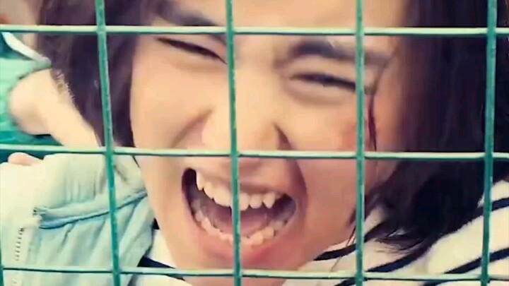 Ada kelembutan yang luar biasa sekaligus kemarahan yang ekstrem.