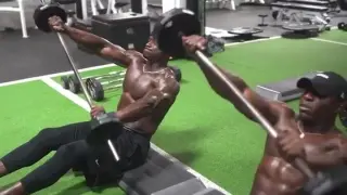 He's doing the most explosive work out.👀💪😮