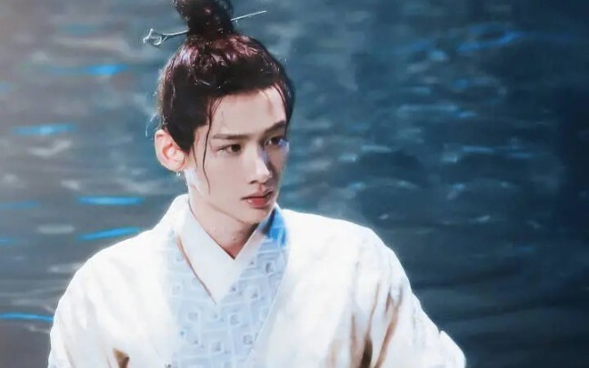 【ไป่จิ้งถิง‖กู้หนานอี】สีฟ้าครามรอสายฝน ขณะที่ฉันกำลังรอเธออยู่