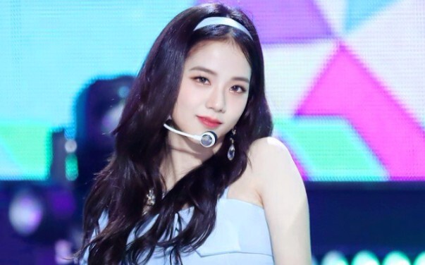 JISOO Kim Ji-soo (BLACKPINK) — "Forever Young" 180804 Music Core
