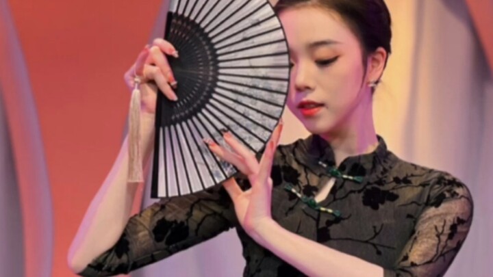Versi lengkap Half a Lifelong Life ada di sini! Koreografi asli oleh Yunqi Dance Studio
