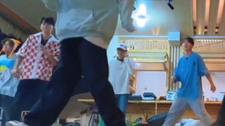 【山高鹭沅】这一幕好像回到了卓沅当舞蹈老师，鹭卓蹭课的那时候