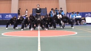 การแสดงเต้นรำริมถนน "Partition" ของทีมเต้นรำริมถนนจากมหาวิทยาลัย Guangdong Ocean