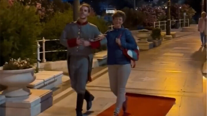 Setiap orang adalah pahlawan dalam hidupnya sendiri!!