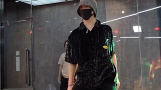 มาเต้นเพลง "50 Feet" กันเถอะ! เพลงที่ดีควรคู่กับท่าเต้นเท่ๆ นะ 555