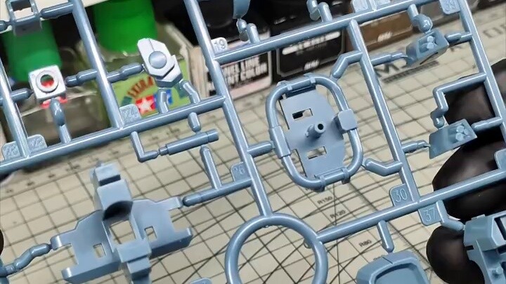 [Mô hình bom] Hiển thị và chia sẻ vật thể thật của Jesta Cannon