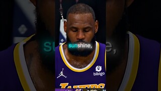 LeBron REACTS to Crowd Singing 'you are my sunshine' 🤣🌻