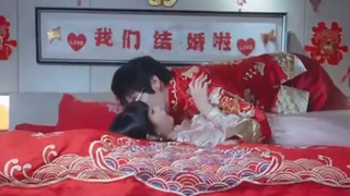 Di malam nikahku tunanganku selingkuh, jadi aku menikahi pamannya dan dia memanjakanku