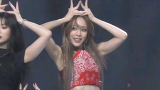 因为当时没有人气，所以得了最后一名的Brave Girls【洪恩智】出演Queendom帮跳朴春时的舞台直拍