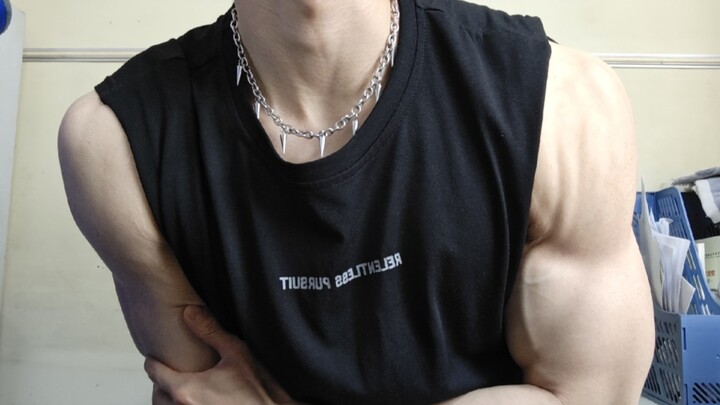 "Dress lightly to look slim, undress to show curves."