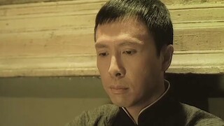 อาจารย์มาแข่งขันศิลปะการต่อสู้ Ip Man บังเอิญขอให้เขากิน แต่เขาไม่เคยคิดเลยว่าเขาจะกินมันจริงๆ