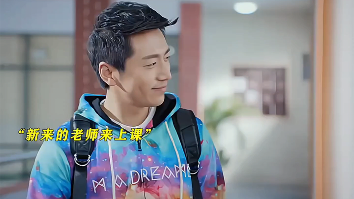 “Hello everyone, I’m Wang Dachui. Who would’ve thought that even with a 985 university degree, I’d s