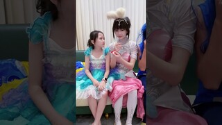 小舞居然想到用狗去吹气球！她是个天才吗？ #斗罗大陆 #唐舞桐与唐老六 #小舞 #唐舞桐 #唐老六