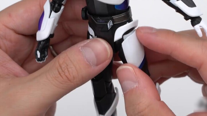 The top brother is always touching! Bandai SHF Kamen Rider Keen unboxing and trial play