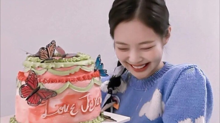 【JENNIE】“What ‘badass’? Today I’m just cute Jennie” Happy birthday to Jennie