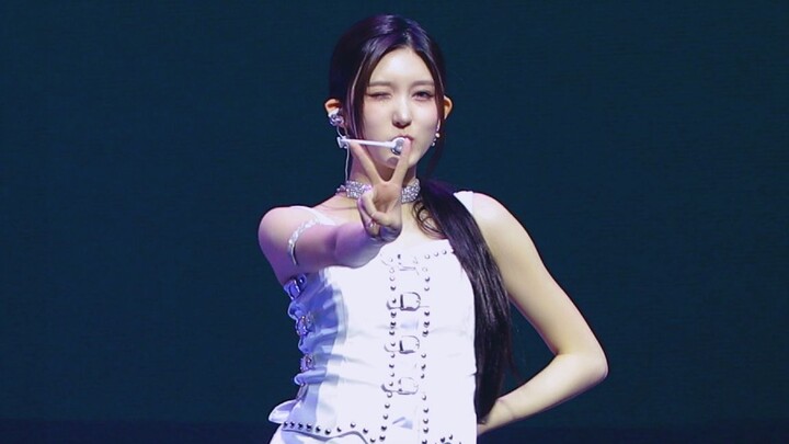 230624 IVE GAEUL Golden Autumn nhảy ngẫu nhiên <The Prom Queens> tại TAIPEI Golden Autumn Straight S
