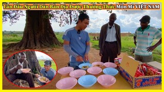 Công Giáp || Người Dân Lần Đầu Được Thưởng Thức Thử Món Mì Tôm Việt Nam và Cái Kết ?