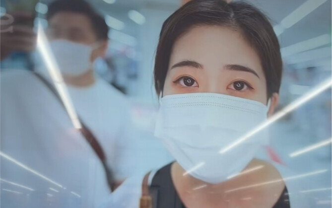 这相机里的老婆怎么还把我看心动了