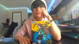 khui hộp mô hình tanjiro trong  kimestsu no yaiba