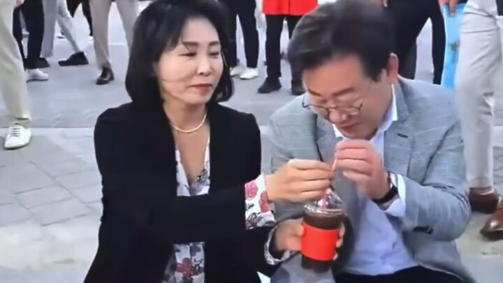 Capres Korea Selatan Lee Jae-myung dan istrinya Kim Hye-gyeong melakukan kunjungan empat hari ke Tio