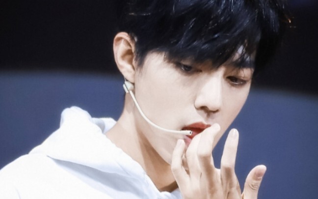 This guy can carve a bloody path forward just with his looks! Why shouldn’t we praise him? It’s insa