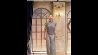 Aku sangat suka gaya menari Jennie, dia punya detailnya sendiri