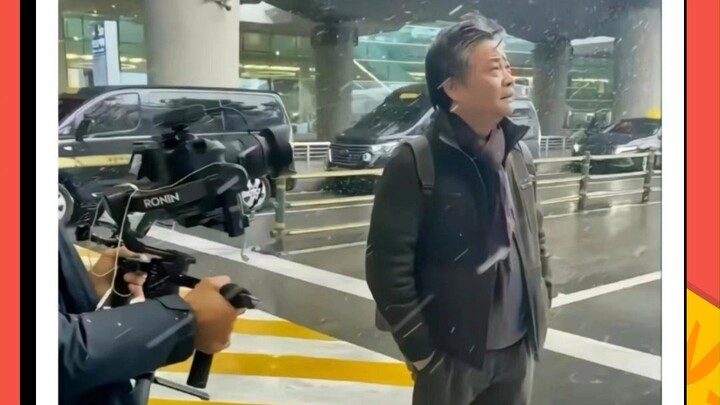 อวี๋ฮวา: ดังนั้น… นักปราชญ์จึงคอยสอดส่องความโศกเศร้าทั้งมวลอยู่เสมอจริงๆ หรือ…..