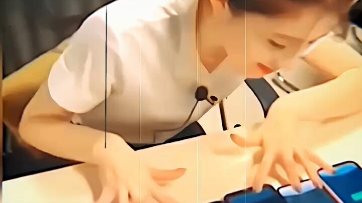 “Thiên tài bán hàng”, “Bán hàng cấp cao nhất”, “Bán hàng đỉnh cao”