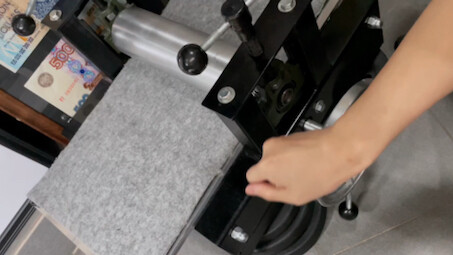 Lần đầu tiên tôi khắc bảng, tôi đã mong chờ nó từ rất lâu