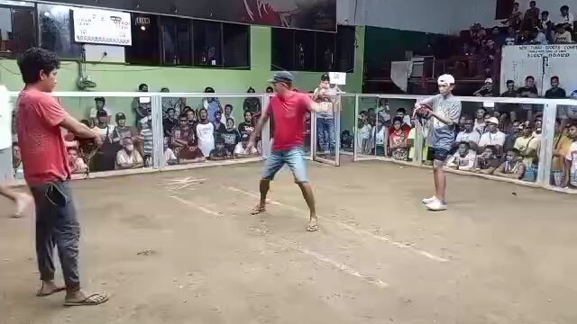 CHAMP HENNIE (2HITS)