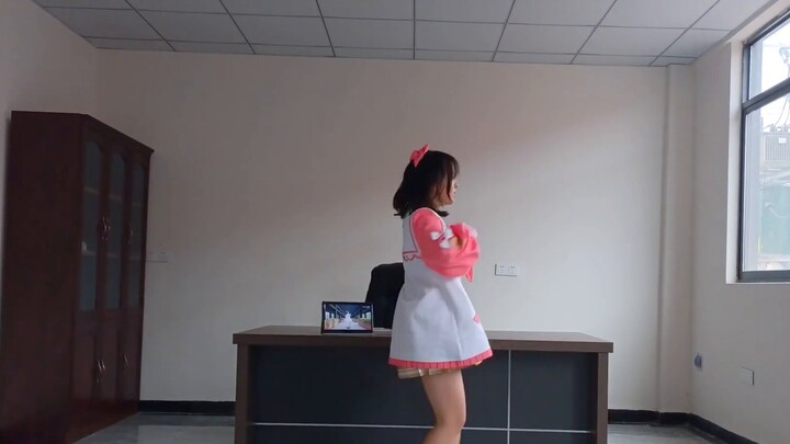 Jumping in Dad's Office [Super Sensitive] Do you love the one meter five pink dwarf [Manying my]