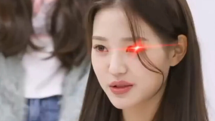 Jang Won-young imitates her own stalker? Sounds like a real-life incident