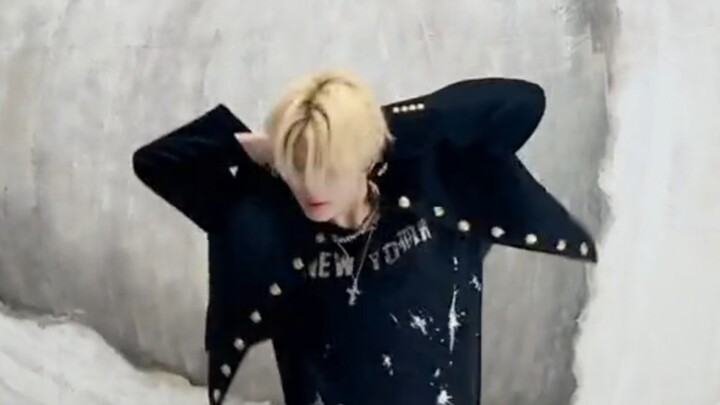 【Riki Nishimura】Solo version of the "Bite Me" dance—so talented!