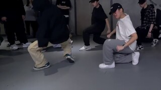 Mungkin versi Yonce yang paling jantan! J HO dari Justjerk Dance Studio mengkoreografi lagu klasik B