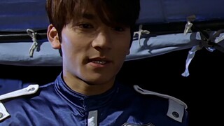 The actor who plays Director Sawai in "Ultraman Tiga" went to the Kingdom of Light. What kind of per