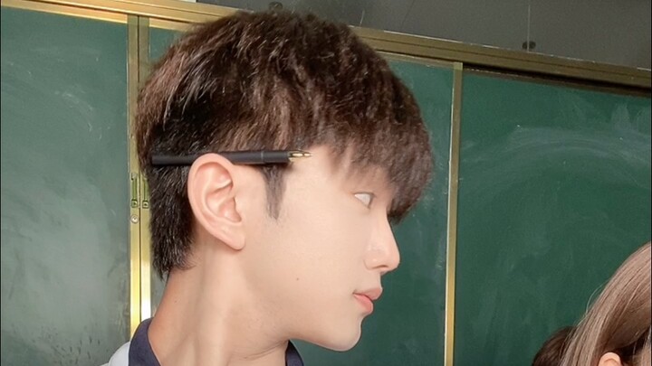 เพื่อนๆ รอบตัวรู้ดีว่าฉันพูดถึงเธออยู่เสมอ…