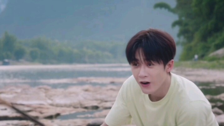 Tan Jianci ที่อยู่ภายในร่างกายไม่สามารถกลั้นไว้ได้ และ Tan Duoduo ที่ตื่นเต้นก็ออกมา