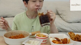 Mukbang mì cay cùng gà chiên giòn với bánh gạo phần 3 #anngon