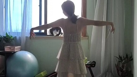 露个背无伤大雅吧！我个人觉得挺好看的！上传留着自己慢慢看。